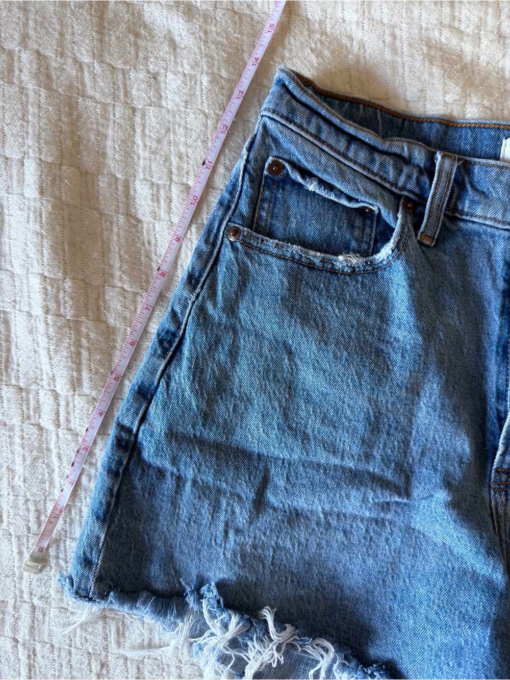 Abercrombie & Fitch High Rise denim “Dad Short” - Picture 4 of 5